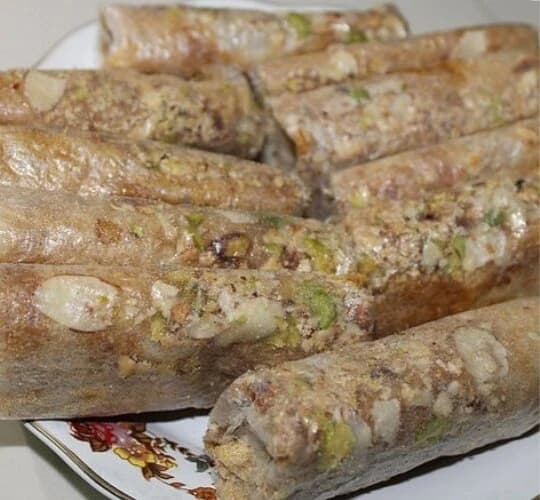 Vellanki Foods Edible Rice Paper sweet(Dryfruit) / Pootharekulu(Dry fruit) With Jaggery — 15 Pcs