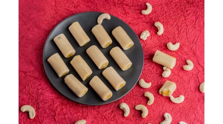 Vellanki Foods Kaju Rolls — 250 g