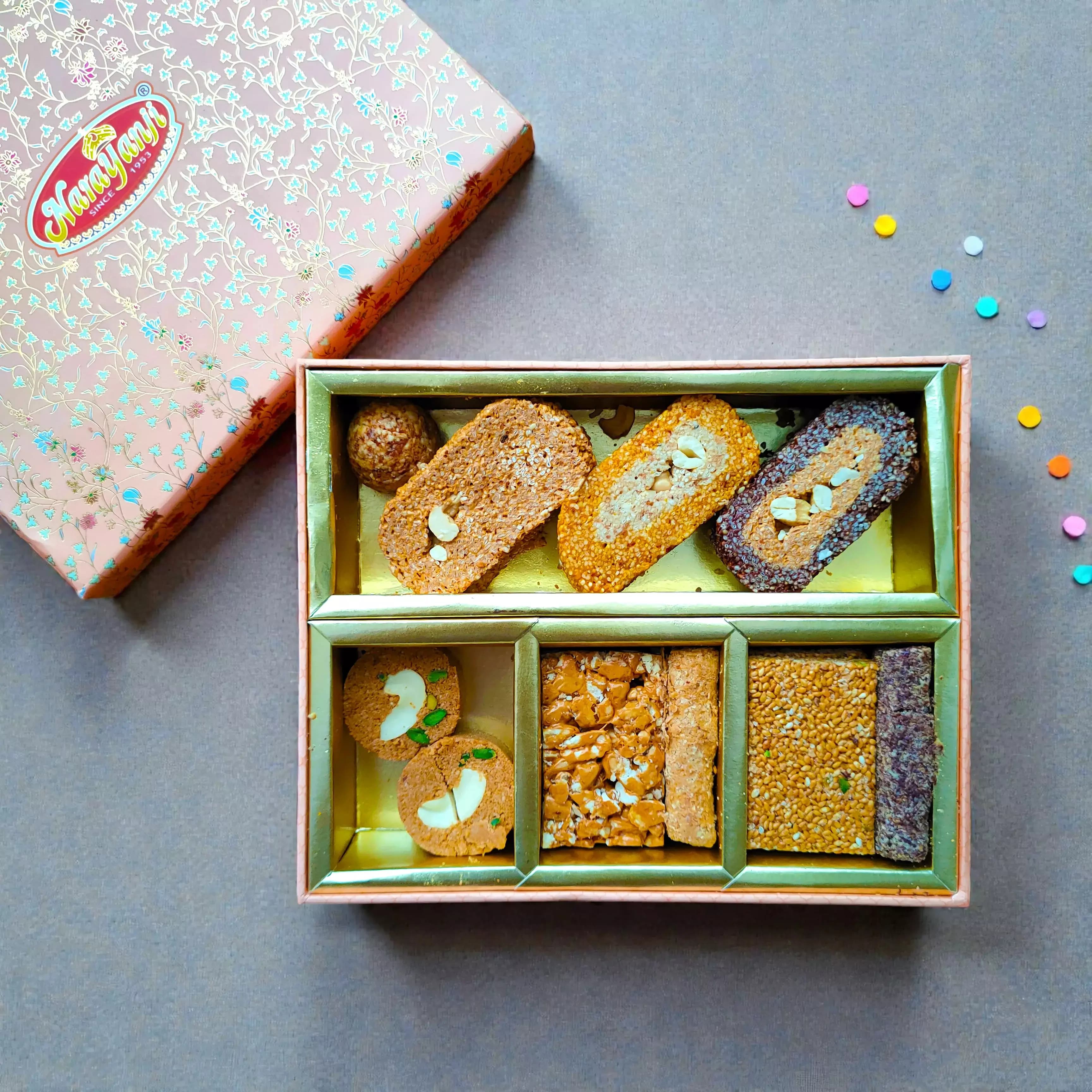 Narayanji Gajaks All in 1 Hamper, 800g-Main image