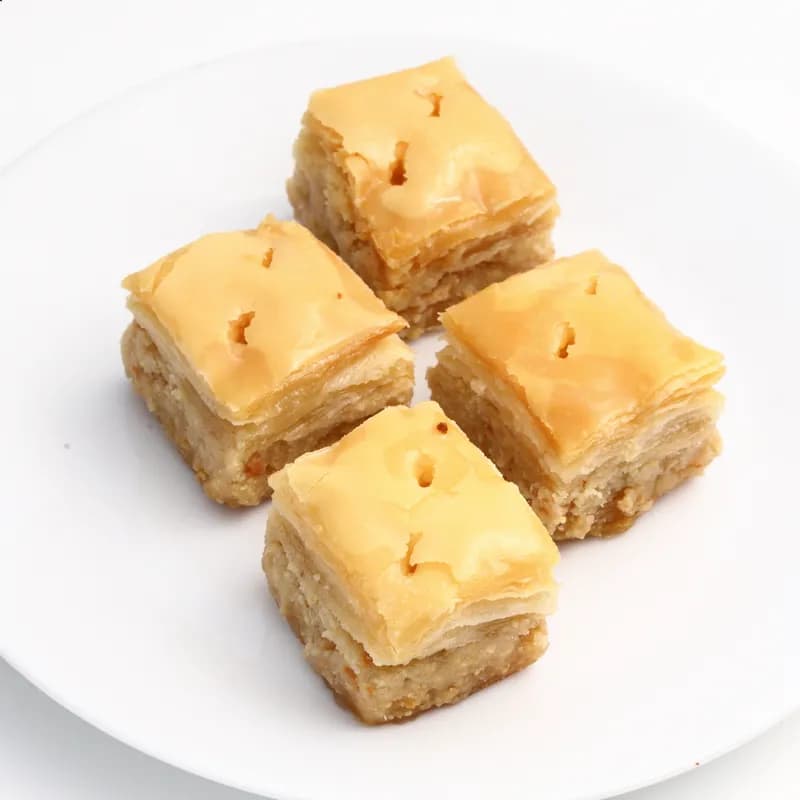 Dadus Mithai Vatika Cashew Square Baklava — 250 g